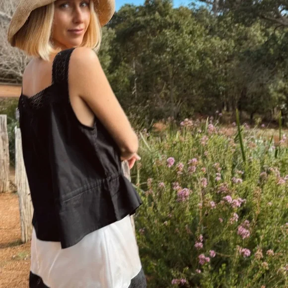 NWT Laneway the Label Black Lace Trim Camisole Top XS - Picture 3 of 4